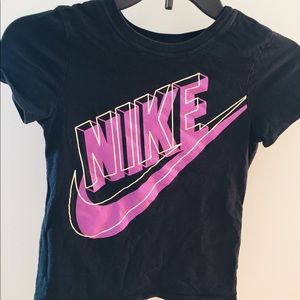 Nike tee shirt for girls